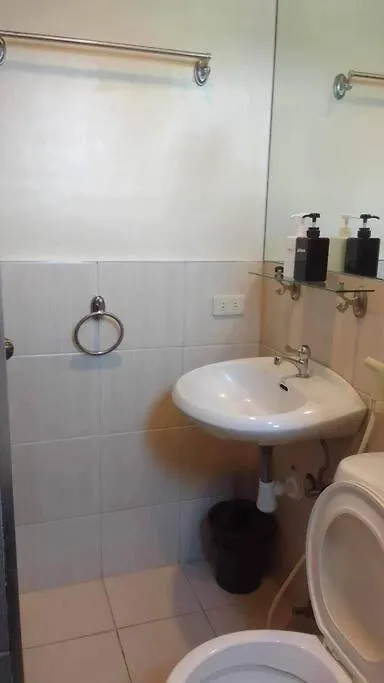 Spacious Studio Apartment B305 Μανίλα